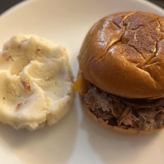 Pulled Pork Sandwich Combo